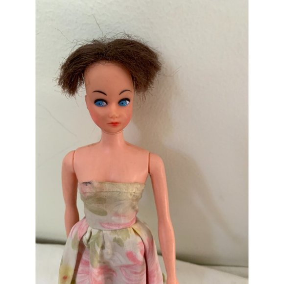 Vintage Barbie Clone Doll Hillman Brown Hair Blue Eyes Made in Hong Kong - Picture 2 of 6